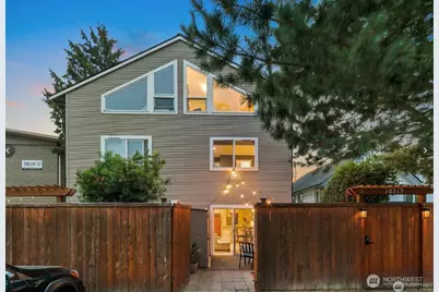 10319 Midvale Avenue N #A, Seattle, WA 98133 - Photo 1