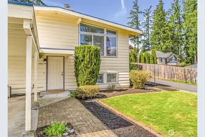 3953 153rd Avenue SE, Bellevue, WA 98006 - Photo 3