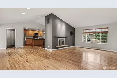 6201 Island Crest Way, Mercer Island, WA 98040 - Photo 5