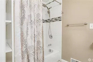 6201 Island Crest Way, Mercer Island, WA 98040 - Photo 27