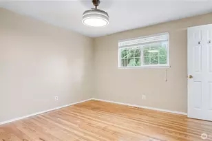 6201 Island Crest Way, Mercer Island, WA 98040 - Photo 17