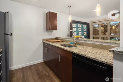 15070 NE 82nd Street #103, Redmond, WA 98052 - Photo 11