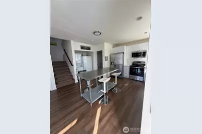 1017 NE 55th Street, Seattle, WA 98105 - Photo 9