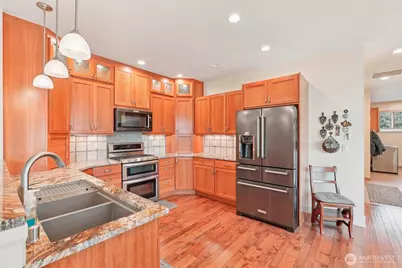 403 Russell Road, Camano Island, WA 98282 - Photo 5