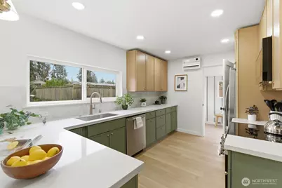 9601 12th Avenue NW, Seattle, WA 98117 - Photo 5