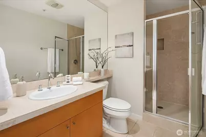 1188 106th Avenue NE #430, Bellevue, WA 98004 - Photo 11