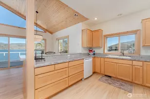 1606 S Lakeshore Rd, Chelan, WA 98816 - Photo 13