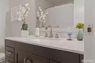 14555 NE 32nd St, Bellevue, WA 98007 - Photo 23