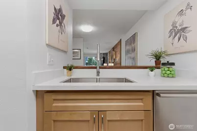 14555 NE 32nd Street #F101, Bellevue, WA 98007 - Photo 7