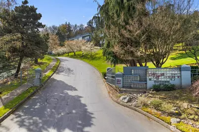 2349 Harbor Avenue SW #701, Seattle, WA 98126 - Photo 39