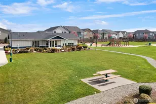 10502 189th St E, Puyallup, WA 98374 - Photo 25