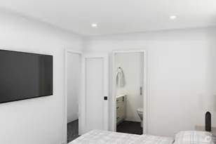 18002 C 10th Ave NE, Shoreline, WA 98155 - Photo 9