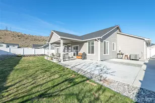 479 Sunny Brooke Ln, Chelan, WA 98816 - Photo 9