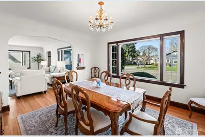 327 5th Street SW, Puyallup, WA 98371 - Photo 7