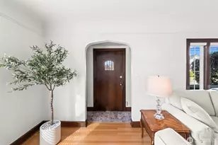 327 5th St SW, Puyallup, WA 98371 - Photo 5