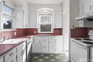 327 5th St SW, Puyallup, WA 98371 - Photo 11