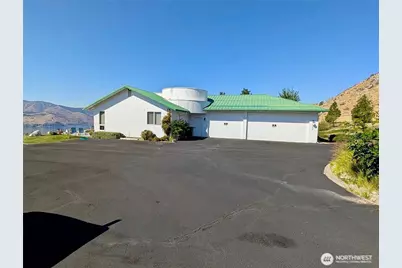 335 Henderson Road, Chelan, WA 98816 - Photo 9