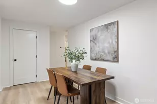 10009 161st Avenue Northeast, Redmond, WA 98052 - Photo 7