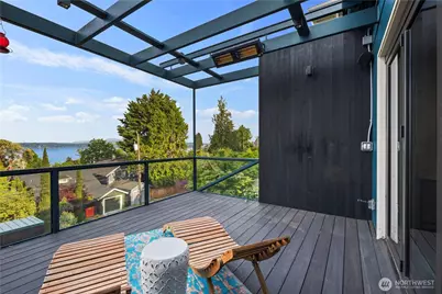 1618 37th Avenue, Seattle, WA 98122 - Photo 1