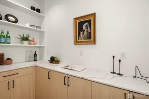 2340 N 64th St, Seattle, WA 98103 - Photo 9