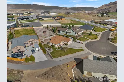 48 Luther Court, Malaga, WA 98828 - Photo 33