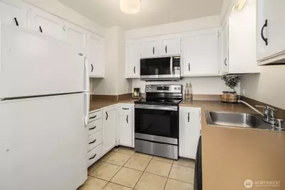 1612 33rd Street #104, Everett, WA 98201 - Photo 11