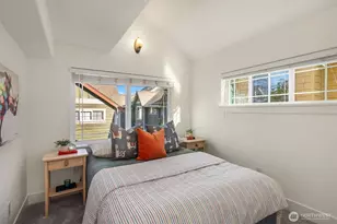 739 N 94th St, Seattle, WA 98103 - Photo 19