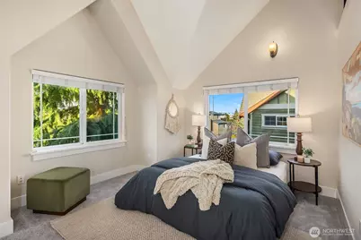 739 N 94th Street #B, Seattle, WA 98103 - Photo 9