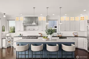 9 SW 3 Tree Point Ln, Burien, WA 98166 - Photo 11