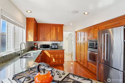 6412 E Side Drive NE #S, Tacoma, WA 98422 - Photo 15