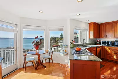 6412 E Side Drive NE #S, Tacoma, WA 98422 - Photo 11