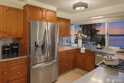 727 SW 199th Place, Normandy Park, WA 98166 - Photo 15