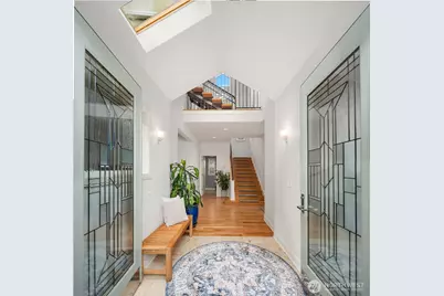 8418 Island Drive S, Seattle, WA 98118 - Photo 5