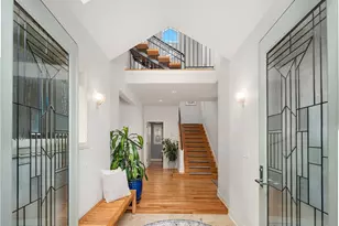 8418 Island Dr S, Seattle, WA 98118 - Photo 5