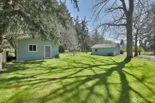 397 Lagoon Point Rd, Greenbank, WA 98253 - Photo 21