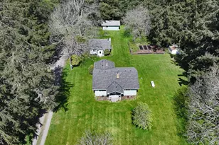 397 Lagoon Point Rd, Greenbank, WA 98253 - Photo 3
