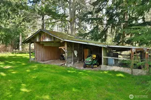 397 Lagoon Point Rd, Greenbank, WA 98253 - Photo 5