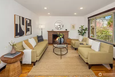 757 N 65th Street, Seattle, WA 98103 - Photo 7