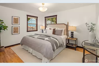 757 N 65th Street, Seattle, WA 98103 - Photo 15
