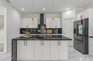 20042 94th Ave NE, Bothell, WA 98011 - Photo 11