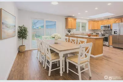 12418 SE 251st Place, Kent, WA 98030 - Photo 7