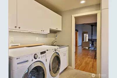 8267 Franklin Road, Clinton, WA 98236 - Photo 23