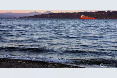 8267 Franklin Road, Clinton, WA 98236 - Photo 5