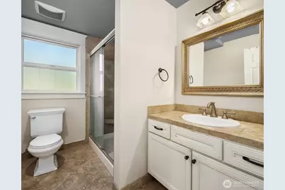 20802 SE 34th Street #6, Sammamish, WA 98075 - Photo 5