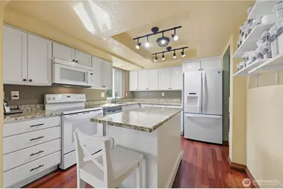 17507 29th Drive SE, Bothell, WA 98012 - Photo 9