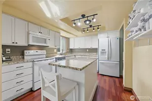 17507 29th Dr SE, Bothell, WA 98012 - Photo 9