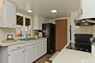 1867 Clovercrest St, Enumclaw, WA 98022 - Photo 13