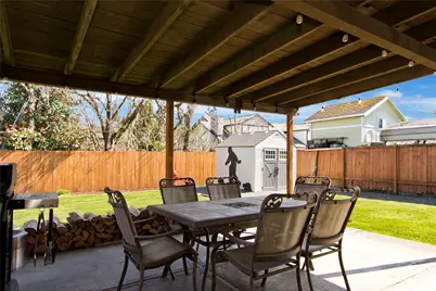 1867 Clovercrest Street, Enumclaw, WA 98022 - Photo 11