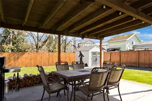 1867 Clovercrest St, Enumclaw, WA 98022 - Photo 11