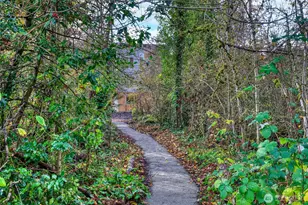 10630 E Riverside Dr, Bothell, WA 98011 - Photo 13